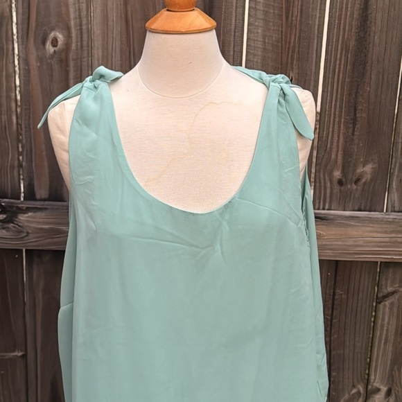 City Chic layered swing tank top, size L (20 US) - Picture 2 of 6